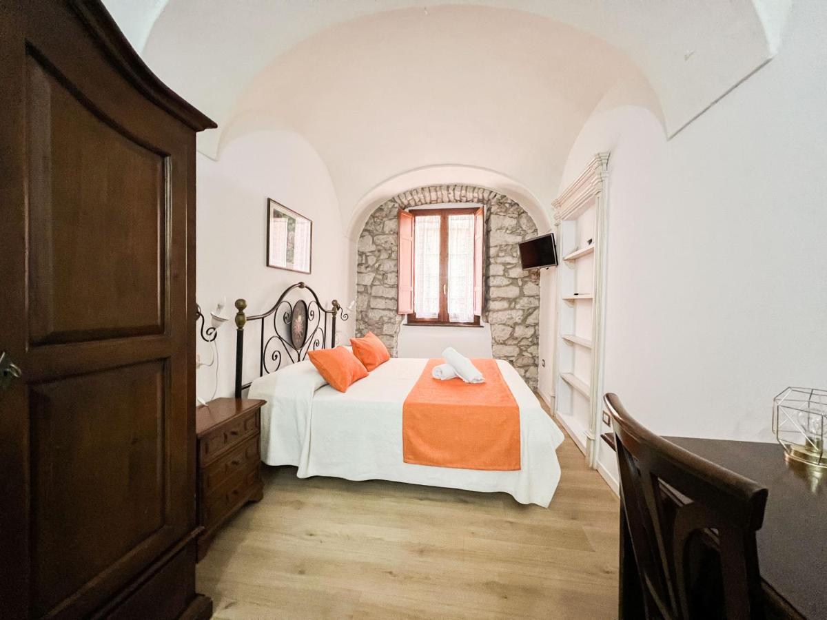 S'Ammentu House Ξενοδοχείο Bosa Εξωτερικό φωτογραφία