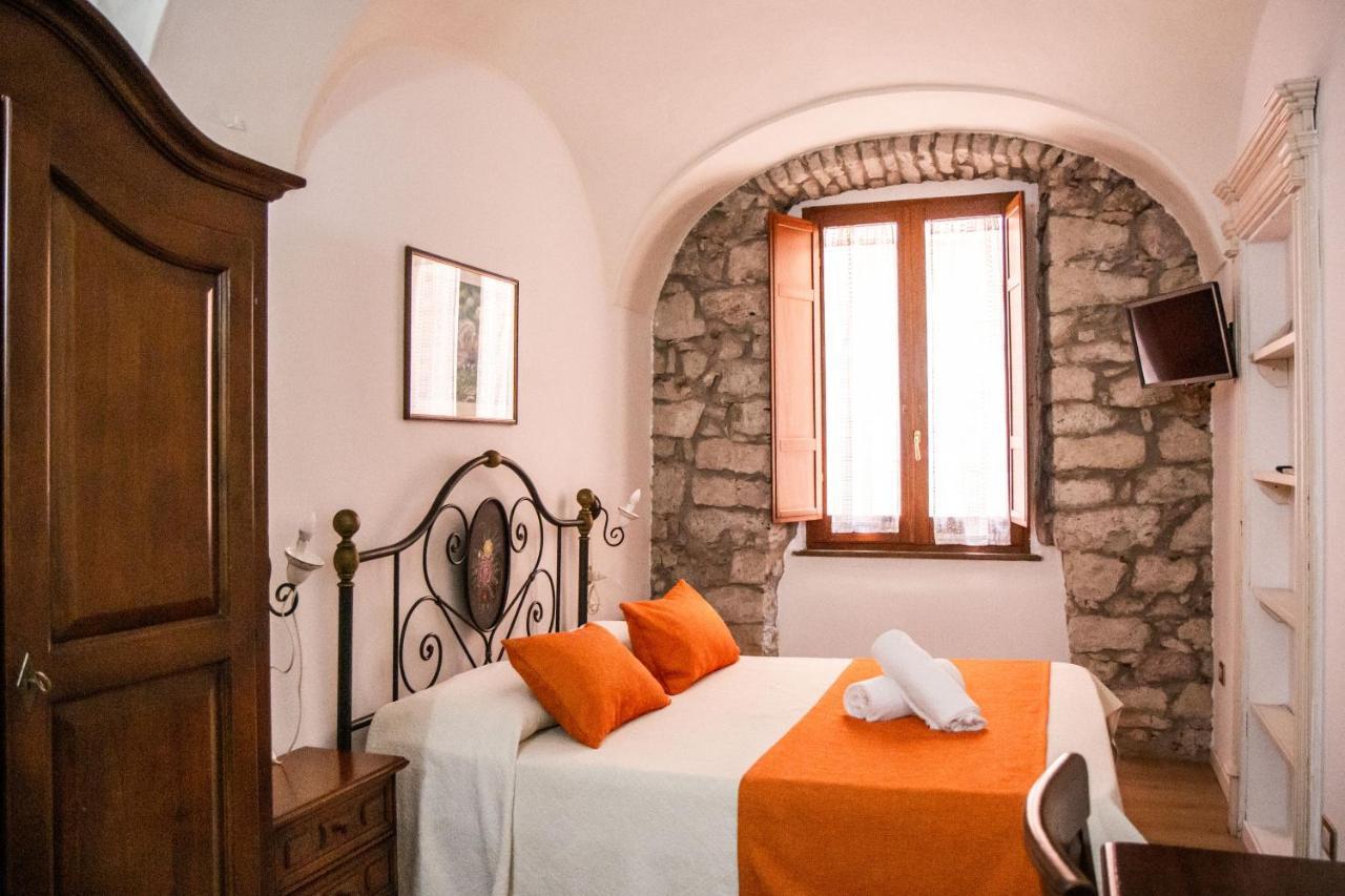 S'Ammentu House Ξενοδοχείο Bosa Εξωτερικό φωτογραφία
